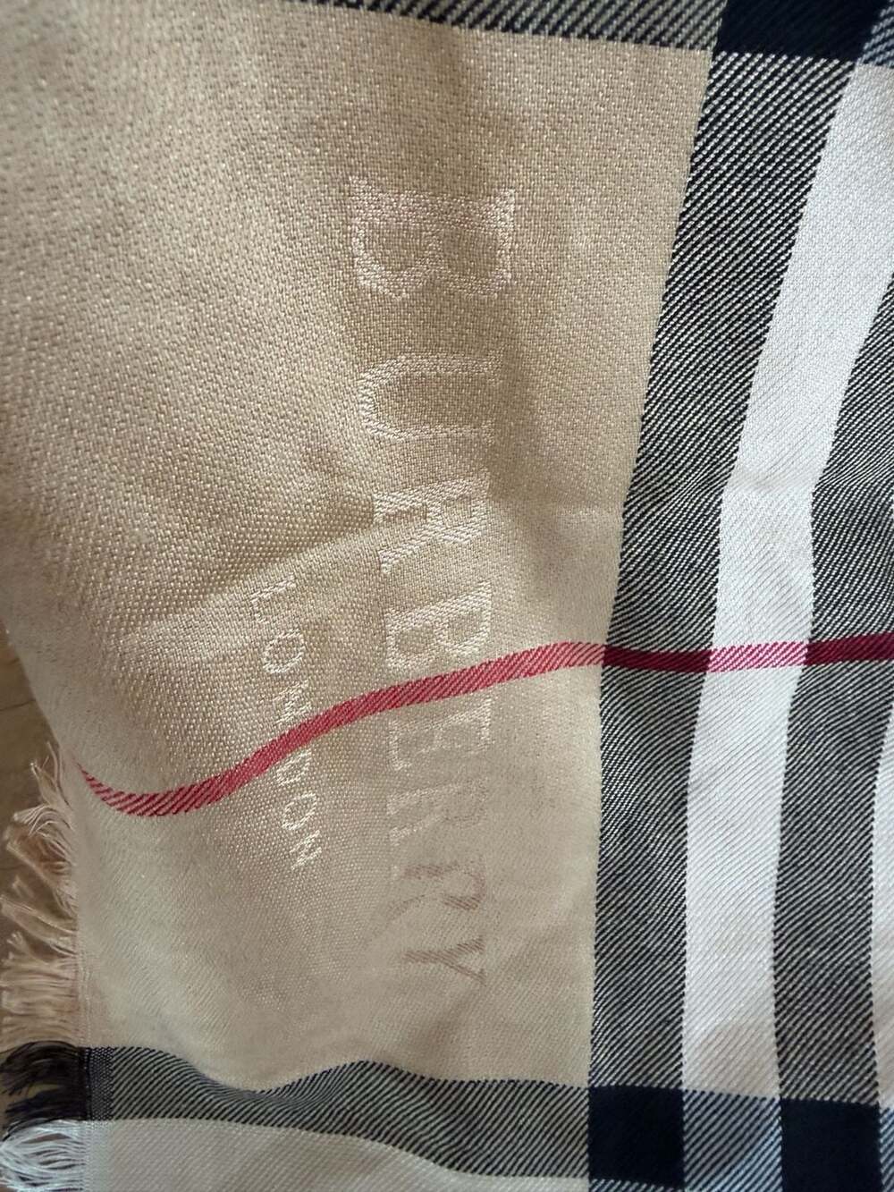 Burberry London 100% Cashmere Giant Check Scarf Made in England - Picture 14 of 16